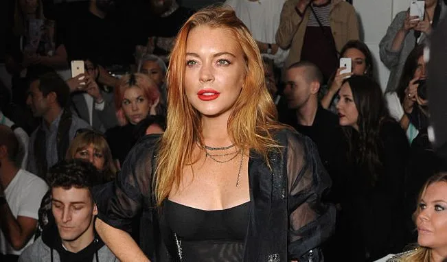Η Lindsay Lohan σε εκδήλωση μόδας