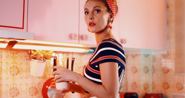 Αυτό είναι το super καλοκαιρινό video clip της Τάμτα!