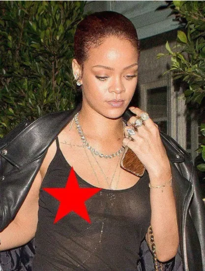 Η Rihanna με piercing στο στήθος, μία από τις 14 celebrities που τολμούν να φορούν κοσμήματα στο σώμα τους.