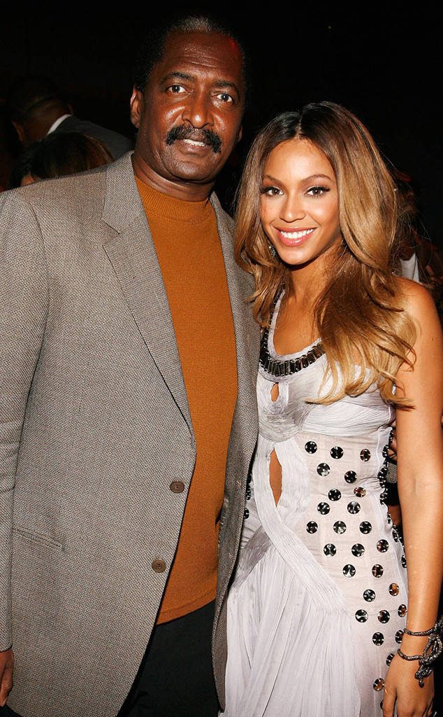 Η Beyonce με τον πατέρα της Matthew Knowles σε κοινή τους εμφάνιση.