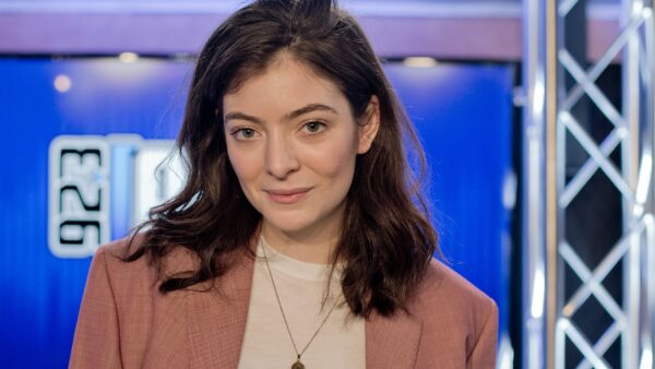 Η Lorde κυκλοφόρησε το κομμάτι “Perfect Places” από το νέο της album!