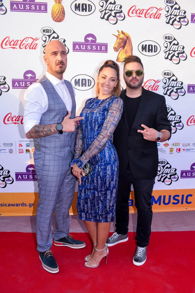 Το συγκρότημα KINGS στο κόκκινο χαλί των MAD Video Music Awards 2017.