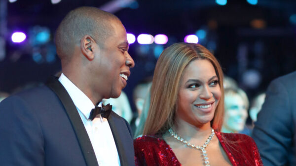 Οι Beyonce – Jay Z έδωσαν 10 εκατ. δολάρια για μωρουδιακά!