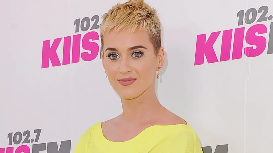 Η Katy Perry στο κόκκινο χαλί του 102.7 KIIS FM 2017 Wango Tango στο StubHub Center της Καλιφόρνια.