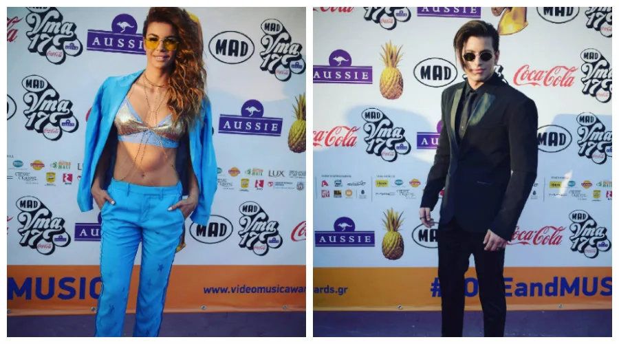 Δύο καλλιτέχνες στο κόκκινο χαλί των Mad Video Music Awards.