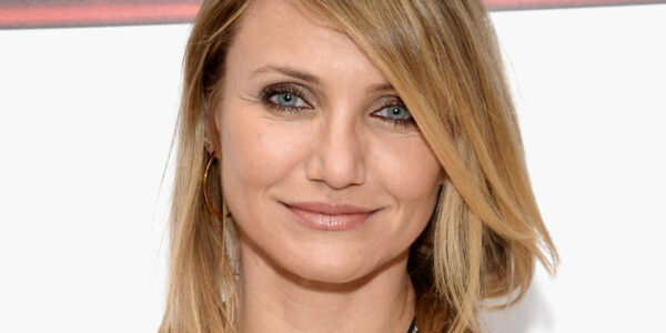 Η Gwyneth Paltrow ρώτησε την Cameron Diaz γιατί άργησε να παντρευτεί και η απάντηση που πήρε ήταν “όλα τα λεφτά”