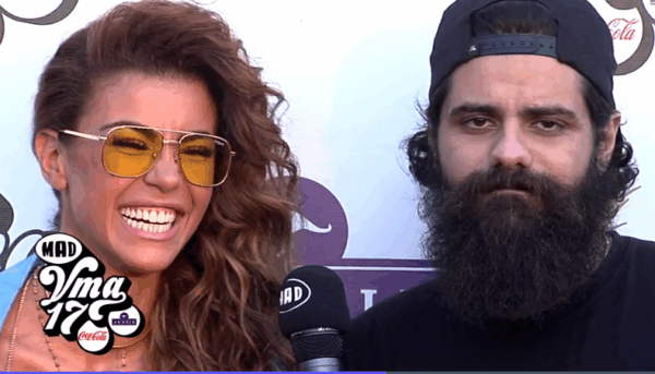 Θανάσης Πασσάς VS Celebrities στο κόκκινο χαλί: “Ποιο είναι το τελευταίο SMS που έλαβες σήμερα;”