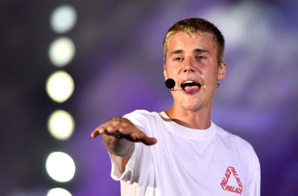 Ο Justin Bieber σταματάει τις συναυλίες του – Τι συμβαίνει;
