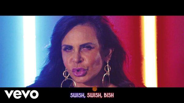 Κυκλοφόρησε το lyric video για το “Swish Swish” της Κaty Perry και είναι εντελώς WTF!
