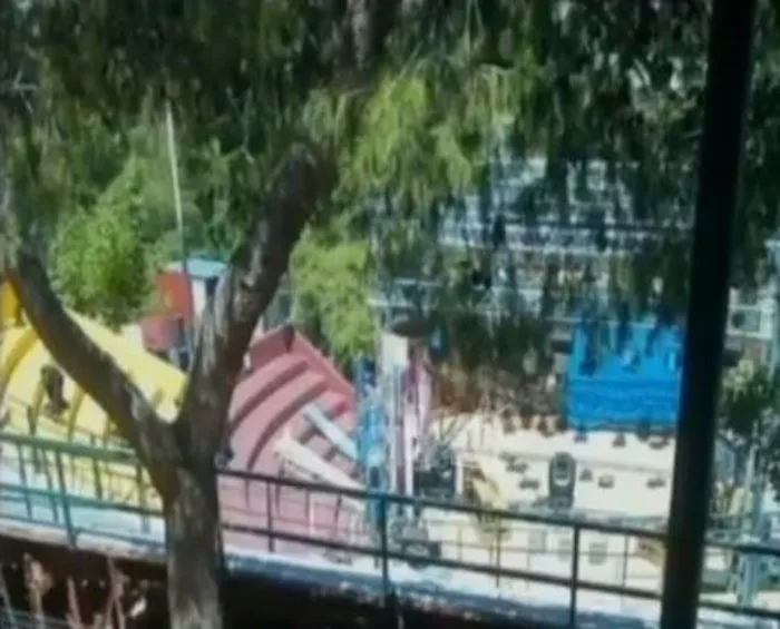 Σκηνικό του Survivor για τον ημιτελικό και τον τελικό.