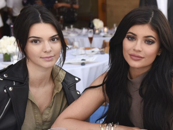 Kylie Jenner για την σχέση της με την Kendall: «Αν δεν ήμασταν αδερφές δεν ξέρω αν θα ήμασταν φίλες»