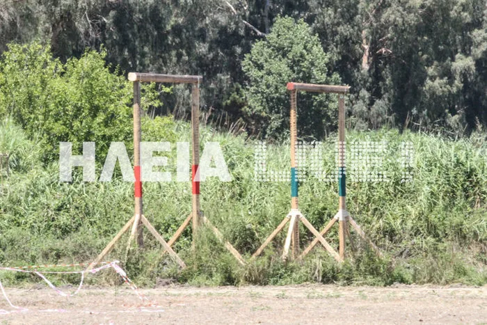 Ξύλινες κατασκευές για στίβο μάχης του Survival Secrets στην Ηλεία.