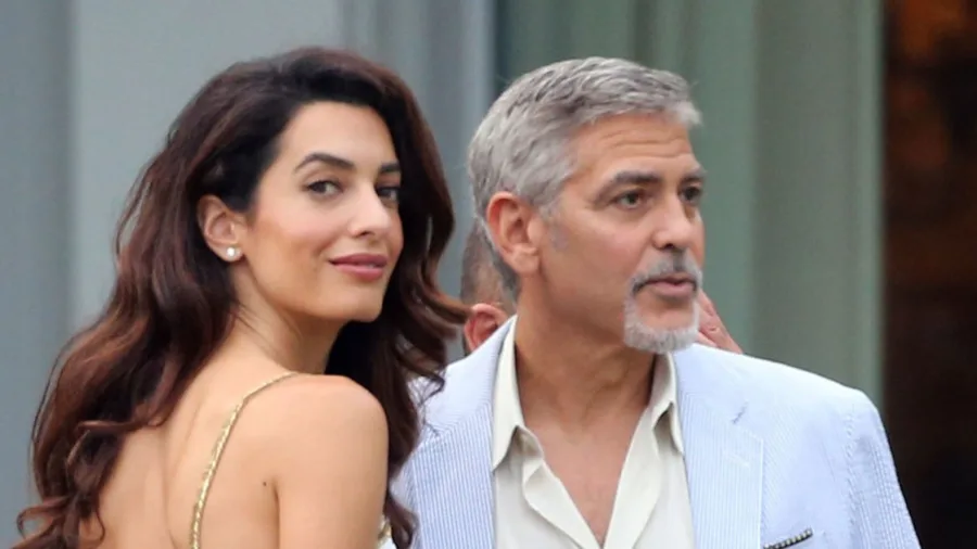 Ο George Clooney και η Amal Alamudin σε κοινή τους εμφάνιση.