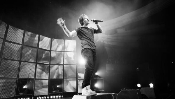 O Ed Sheeran αφιερώνει τραγούδι σε μωρό στο κοινό που πήρε το όνομα του τραγουδιστή!