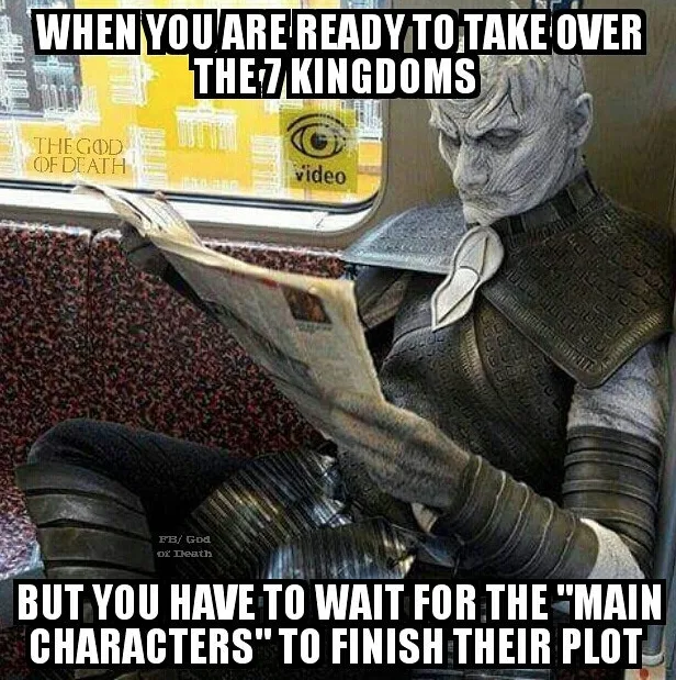 Meme με τον Night King από το Game of Thrones να διαβάζει εφημερίδα σε τρένο.