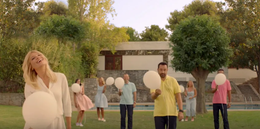 Η Φαίη Σκορδά σε στιγμιότυπο από το trailer της εκπομπής Το Πρωινό στον ANT1.