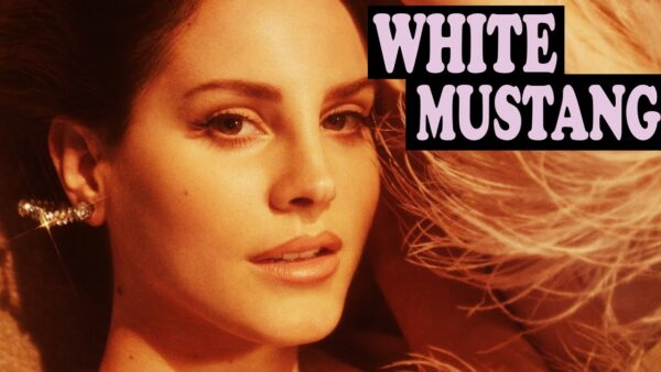 To νέο video clip της Lana Del Rey για το «White Mustang» μας ταξιδεύει στο μέλλον