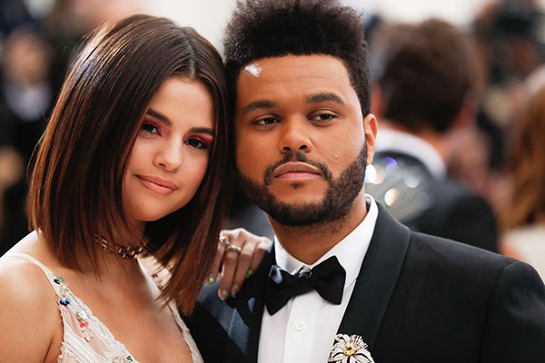 Eπική πρόταση γάμου ετοιμάζει ο The Weeknd στη Selena Gomez!