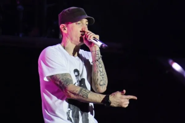 πόσο δεν έχει αλλάξει ο Eminem με τα χρόνια