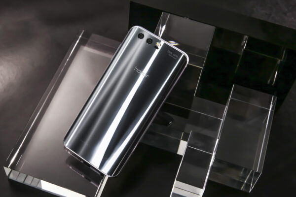 Με τη διπλή κάμερα του Honor 9 θα γίνεις ο σκηνοθέτης των εμπειριών σου!