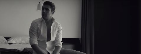 Πέτρος Ιακωβίδης: Κυκλοφόρησε το νέο video clip για τα “Αποτυπώματα”