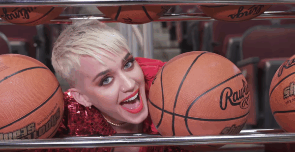 Ανέβηκε το Making of του “Swish Swish” και έχει ήδη 1 εκατ. views!