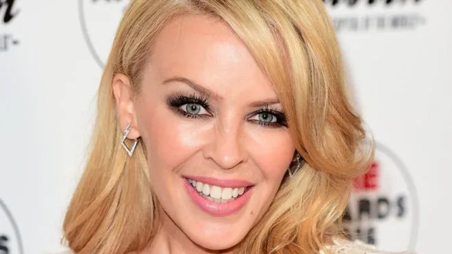 Kylie Minogue με το photoshop σε εξώφυλλο της