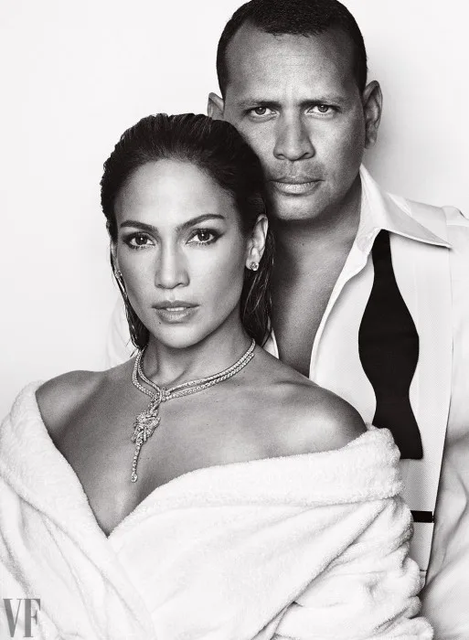 Η Jennifer Lopez και ο Alex Rodriguez σε ασπρόμαυρη φωτογράφιση.
