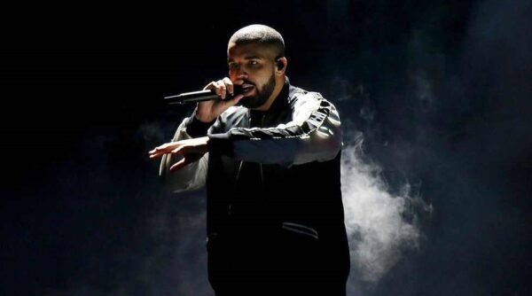 Ο Drake απείλησε άντρα που παρενοχλούσε κορίτσια σε συναυλία του