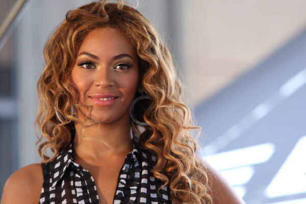 Η Beyoncé άλλαξε τα μαλλιά της και έχει διχάσει!