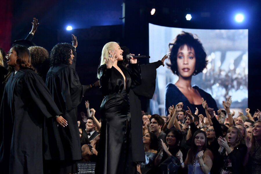 άβαφτη η Christina Aguilera
