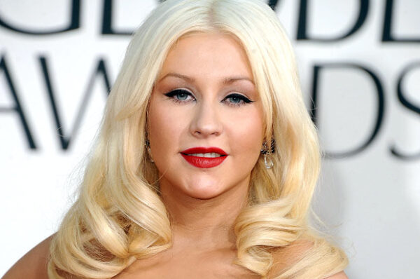 Αγνώριστη ήταν η Christina Aguilera στα Αμερικανικά Μουσικά Βραβεία