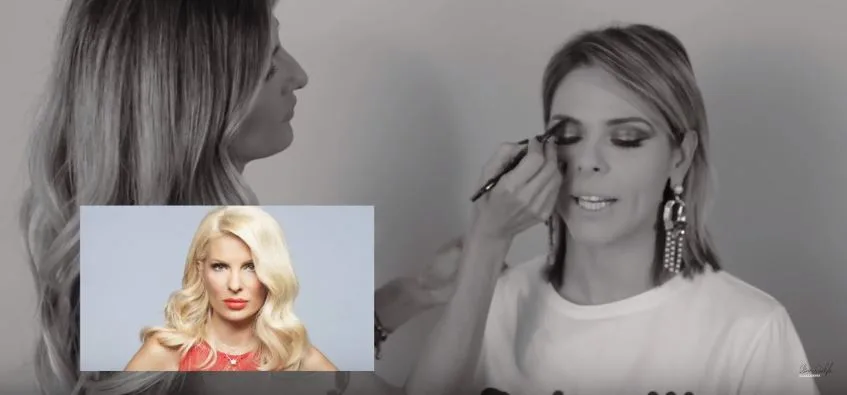 Η Elena Galifa και η Ρούλα Σταματοπούλου σε tutorial μακιγιάζ με ένθετη φωτογραφία της Ελένης Μενεγάκη.