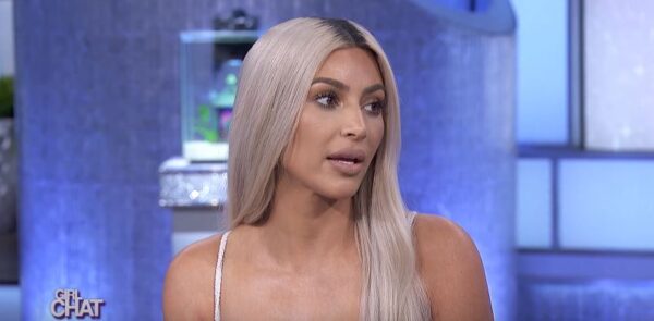 H Kim Kardashian αποκαλύπτει το λόγο που δεν κάλεσε την παρένθετη μητέρα στο shower party του μωρού της