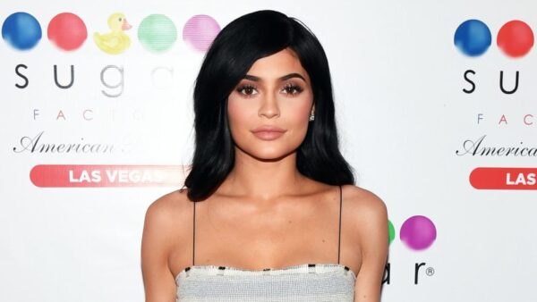 Η Kylie Jenner αποκαλύπτει ότι είναι ευγνώμων για τα «μικρά της μωρά»!
