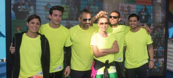 Η Συνατσάκη μιλά για τη φωτογραφία με τον Μύρωνα Στρατή: «Πάμε διακοπές όλοι μαζί, πρώην και νυν»