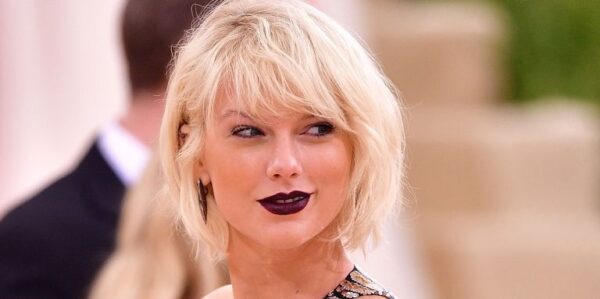 Η Taylor Swift αποκαλύπτει ακόμη ένα τραγούδι του επερχόμενου «Reputation» – Άκουσέ το εδώ