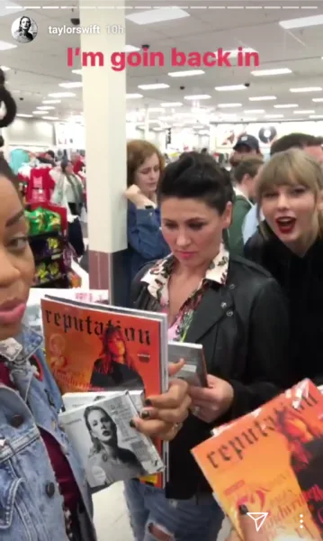 Taylor Swift πήγε στα Target