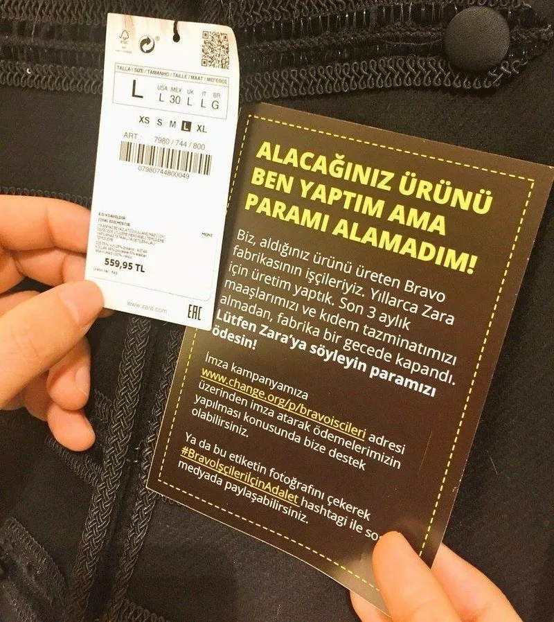 Ετικέτα ρούχου Zara με κρυμμένο μήνυμα διαμαρτυρίας εργαζομένων στα τουρκικά.
