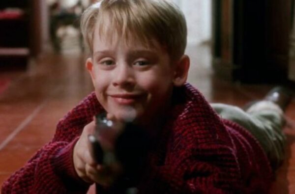 Αύξηση 4.500% είχε ο μισθός του μικρού Kevin από το Home Alone 1 στο 2!