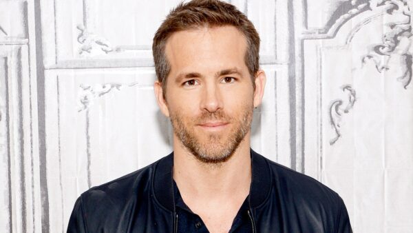 Ο Ryan Reynolds τρολάρει τη μητέρα του στο Instagram 😂