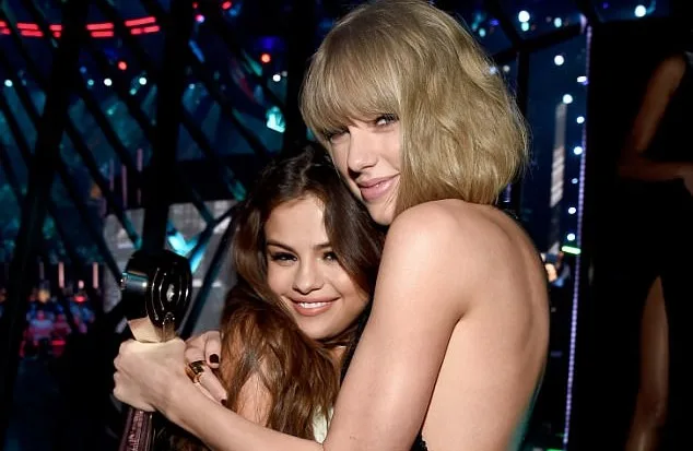 Selena Gomez και Taylor Swift