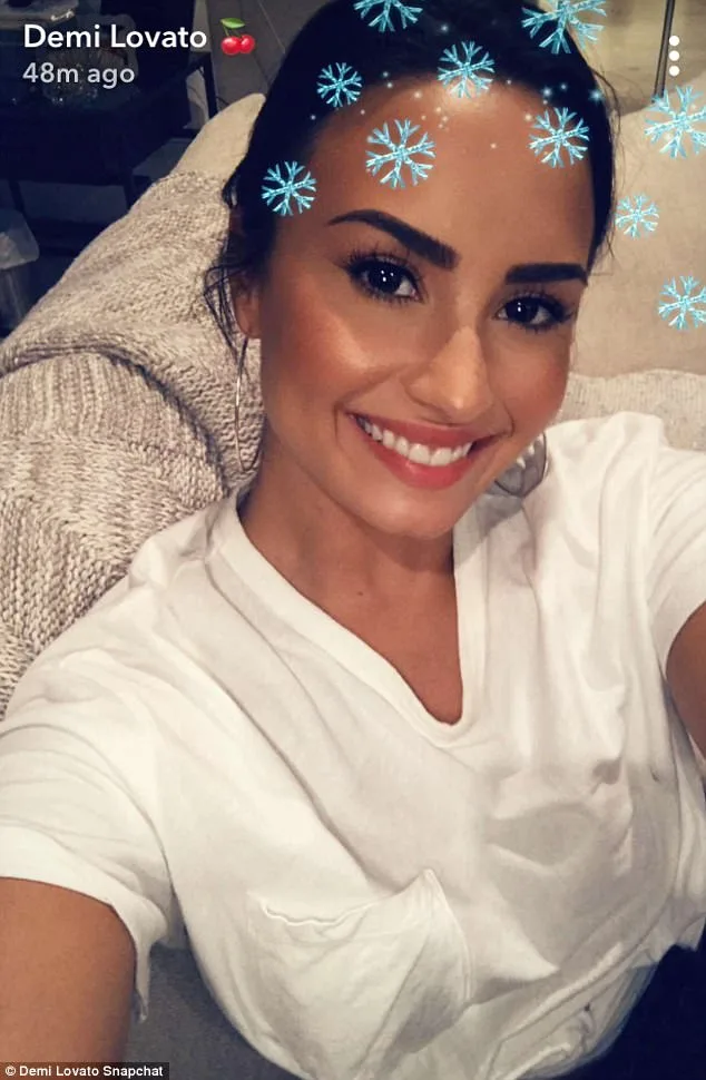 Demi Lovato αποκαλυπτική φωτογραφία