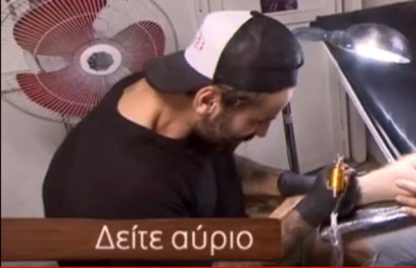Nomads: Σε ποιον συμπαίκτη του «χτυπά» τατουάζ ο Γιώργος Μαυρίδης;