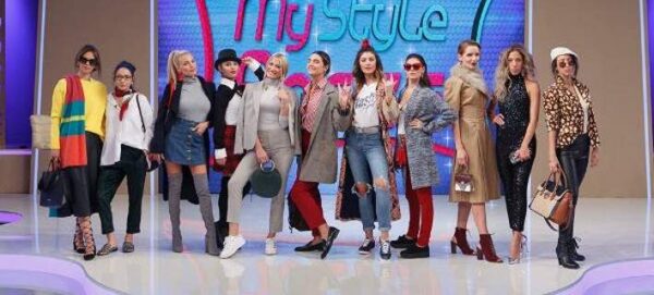 Παίκτρια του My Style Rocks ποζάρει γυμνή και δείχνει τα σημάδια του τροχαίου