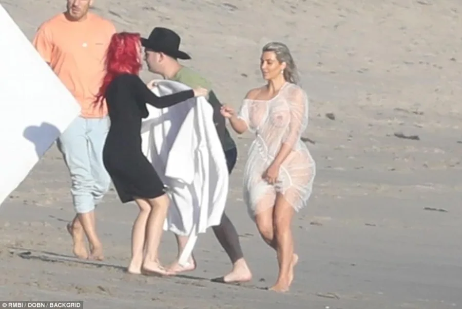 αποκαλυπτική φωτογράφιση Kim Kardashian
