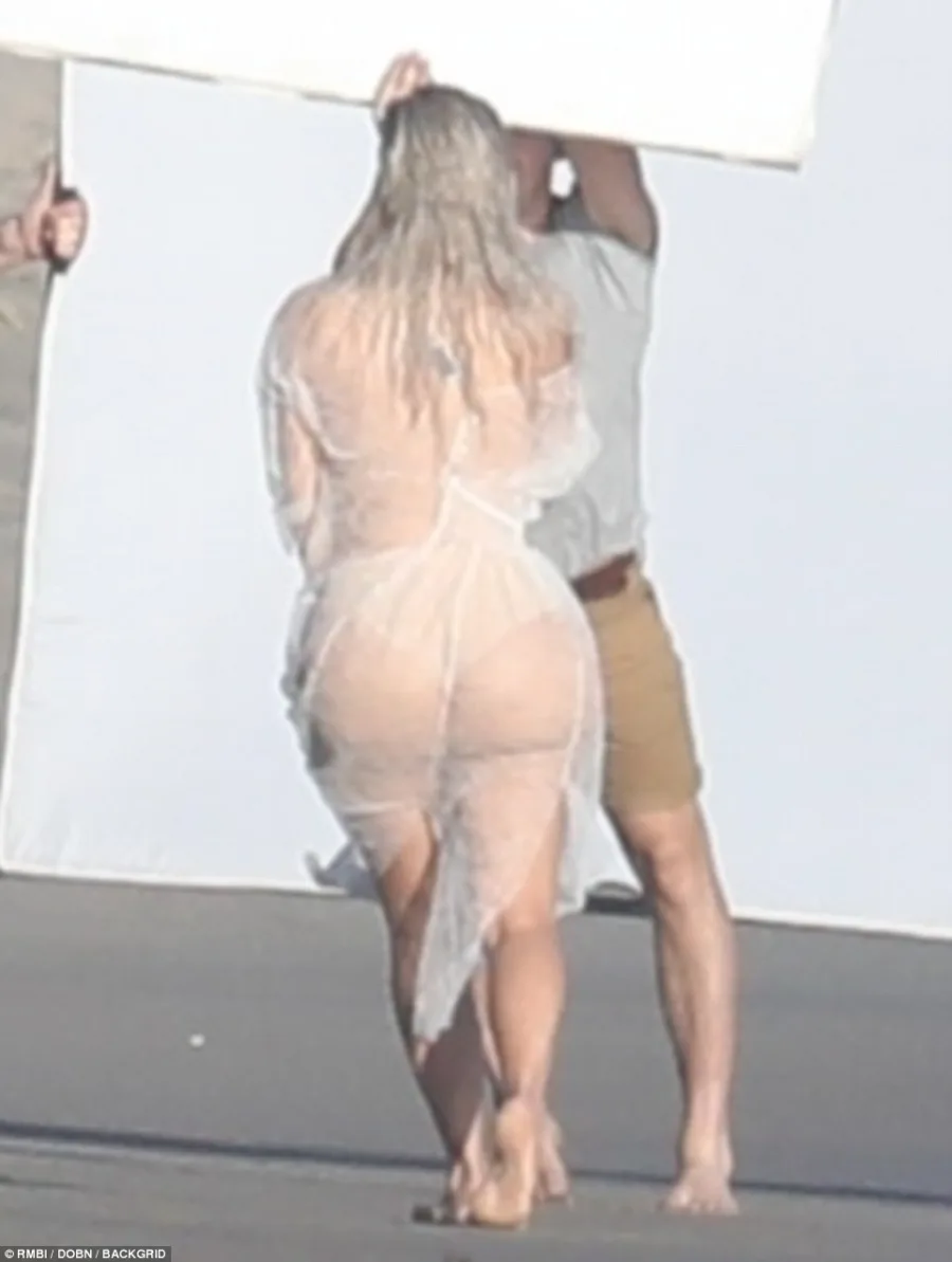 αποκαλυπτική φωτογράφιση Kim Kardashian