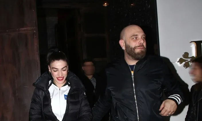 Η Ήβη Αδάμου και ο Μιχάλης Κουϊνέλης σε βραδινή έξοδο.