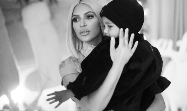 Kim Kardashian: Δε θα πιστέψεις πόσα εκατομμύρια δολάρια απέρριψε για μια photo της νεογέννητης κόρης της!
