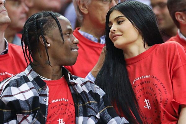 Η Kylie Jenner, ο Travis Scott και η μικρή Stormi όλοι μαζί σε βίντεο! – To πρώτο Πάσχα για το μωρό της Kylie